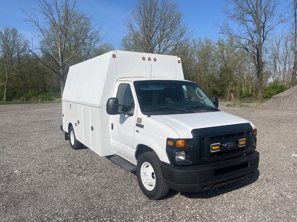 2010 Ford Econoline Commercial Cuta